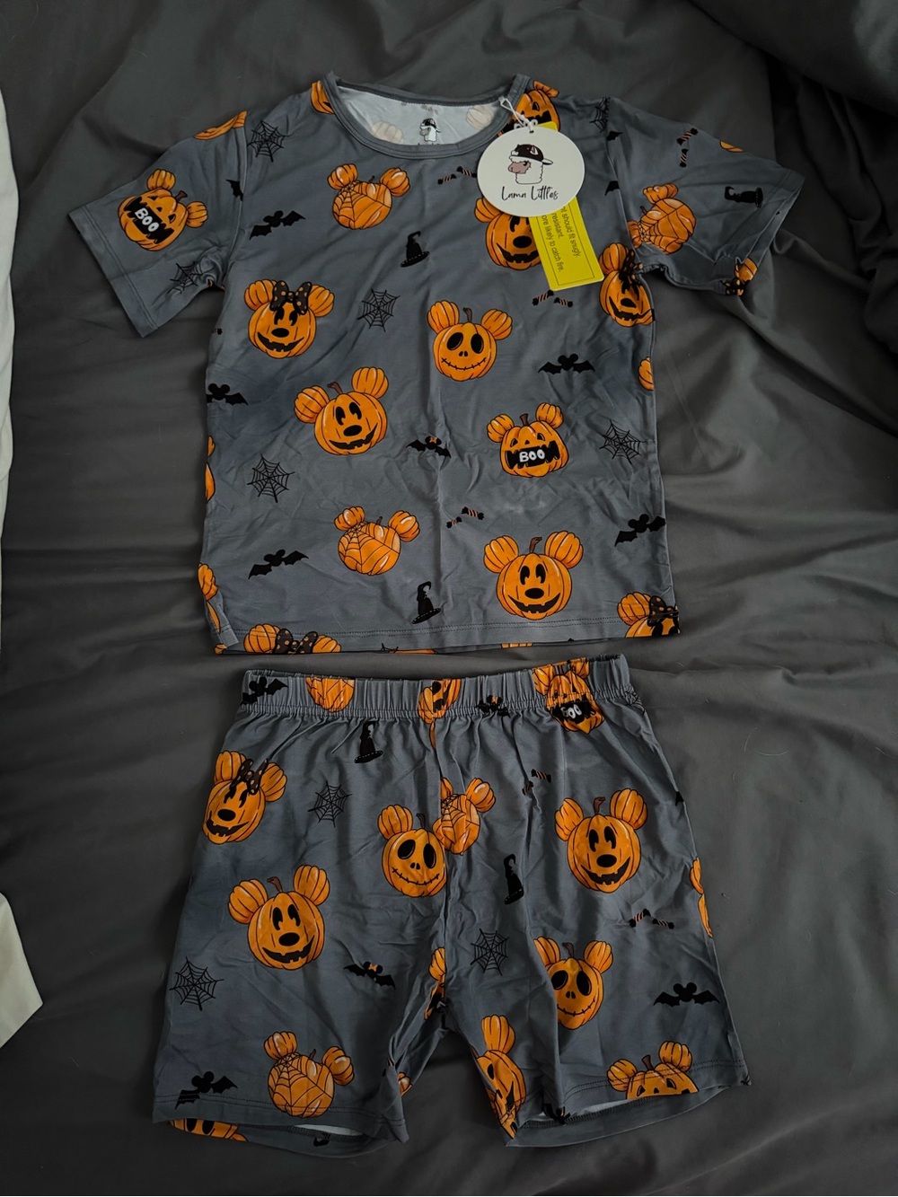 Lama Littles Disney’s Mickey Pumpkin Short Sleeve Shorts Lounge Set 5/6 NWT